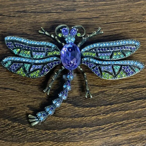 Heidi Daus Crystal Dragonfly Pin - Picture 2 of 6